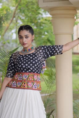 Navratri Lehenga Choli Online | White Black Lehenga with Bandhej Gamthi Blouse