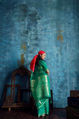 Emerald Green Saree with Gold Floral Woven Pallu