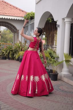 Hot Pink Gamthi Lehenga with Coconut Gota