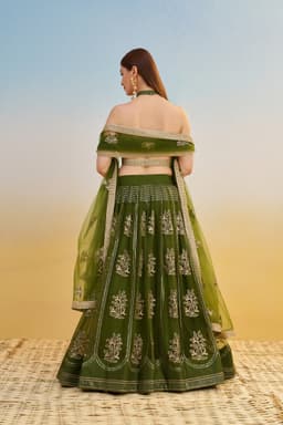 Elegant indian lehenga for wedding style