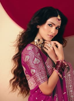 Elegant Magenta Saree Viscose for Engagement Wear