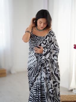 Black White Abstract Printed Chinon Saree