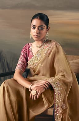 Designer Wedding Saree Online Look